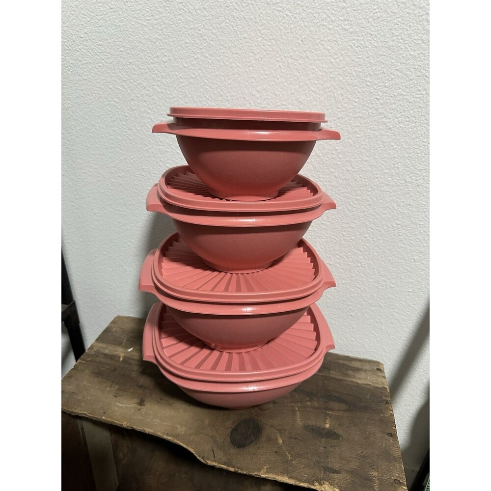 Tupperware Classic Servalier Bowl Set Of 4 Stacking Pink Coral